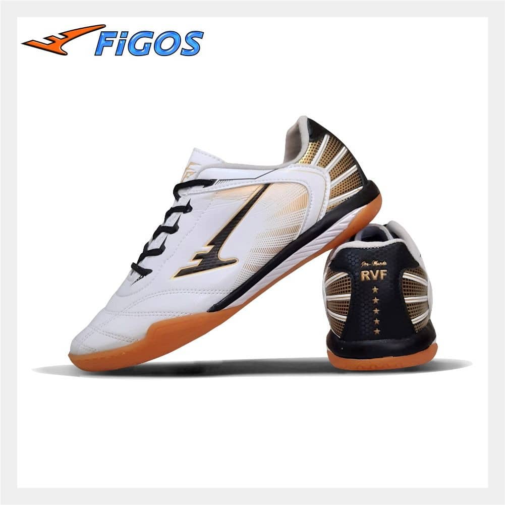 WHITE FUTSAL SHOES